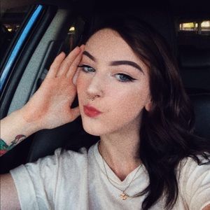 Meet your Posher, Erinn